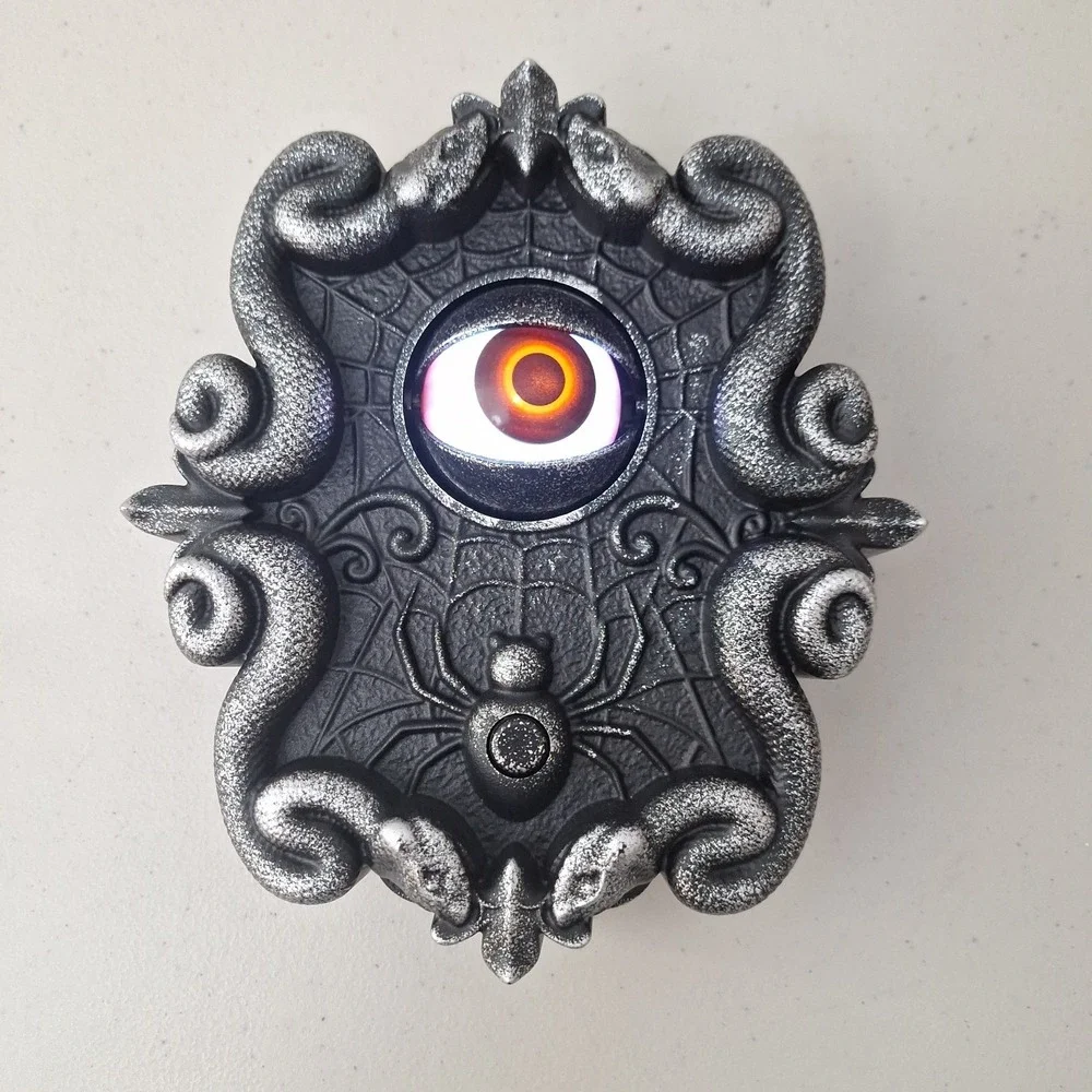 Vtg Halloween Animatronic Eyeball Doorbell Illumiated Spooky Voice/Sounds WORKS